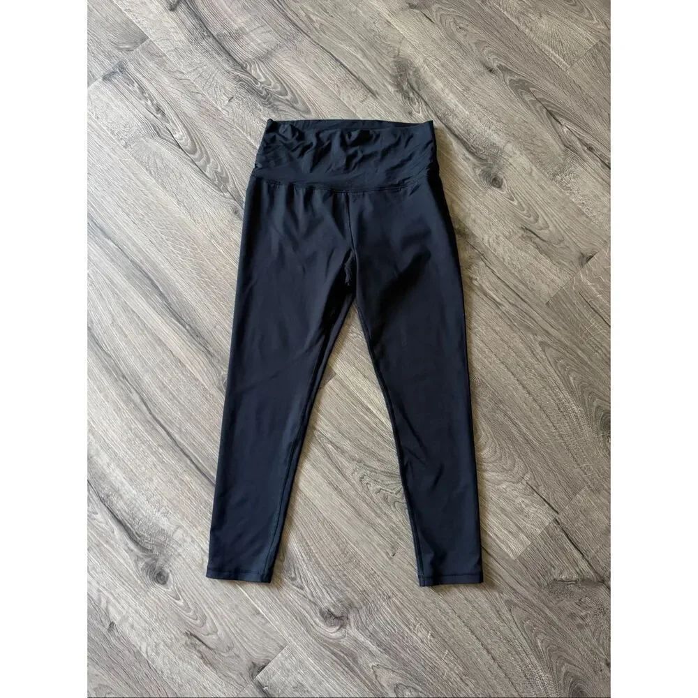 Manduka High waisted Women’s leggings size Large